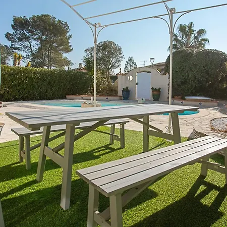 Paulesa Villa